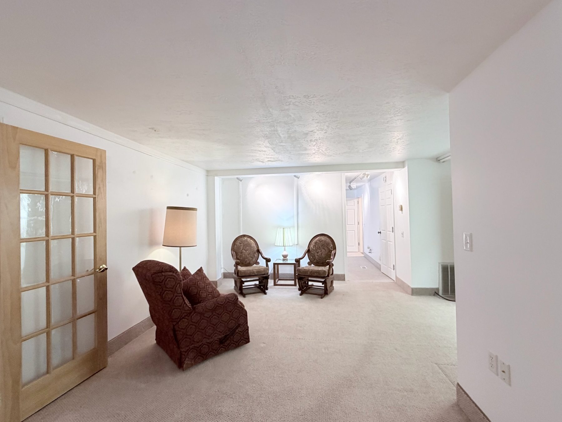 Spacious lower-level sitting area