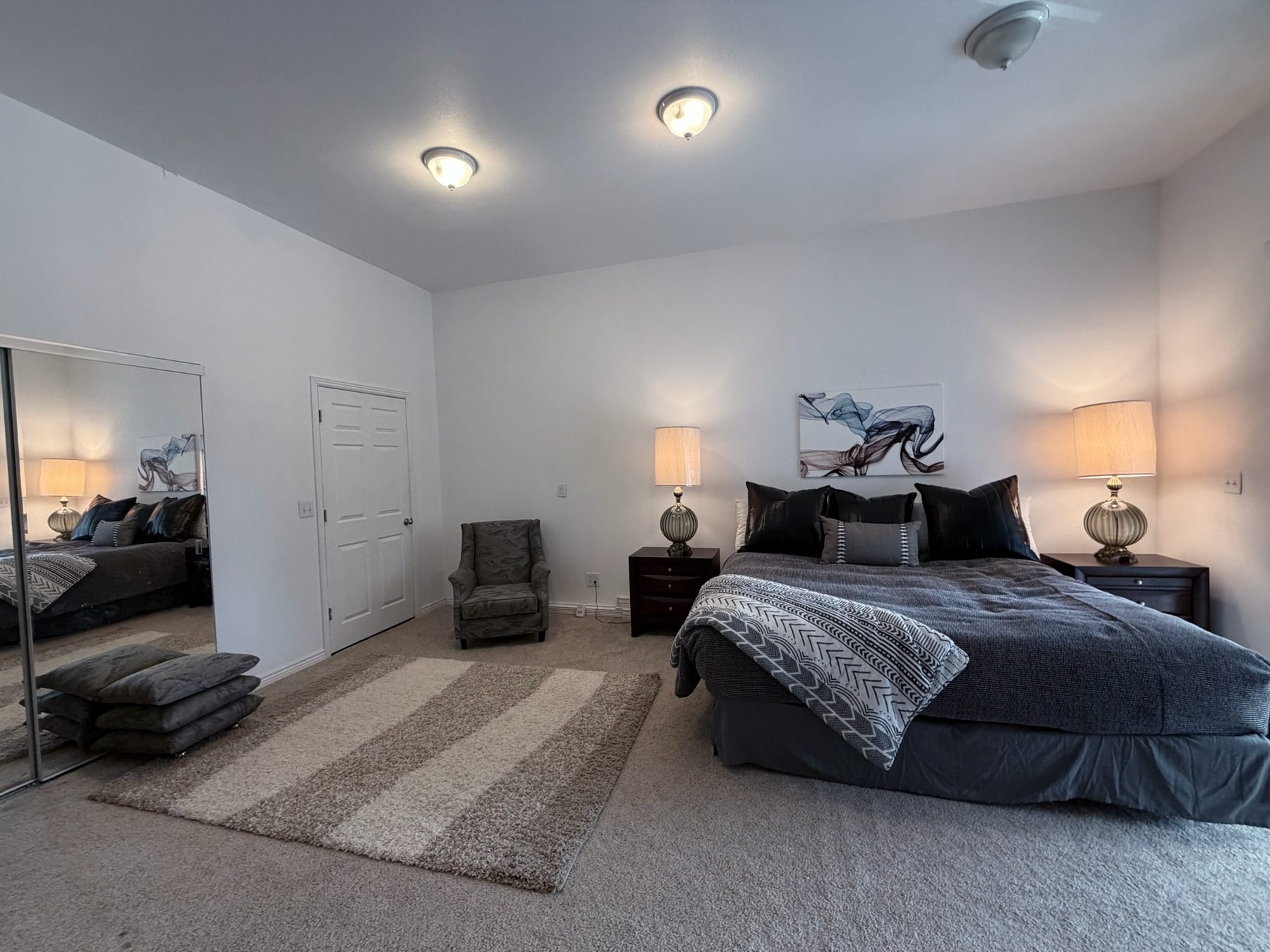 Spacious bedroom
